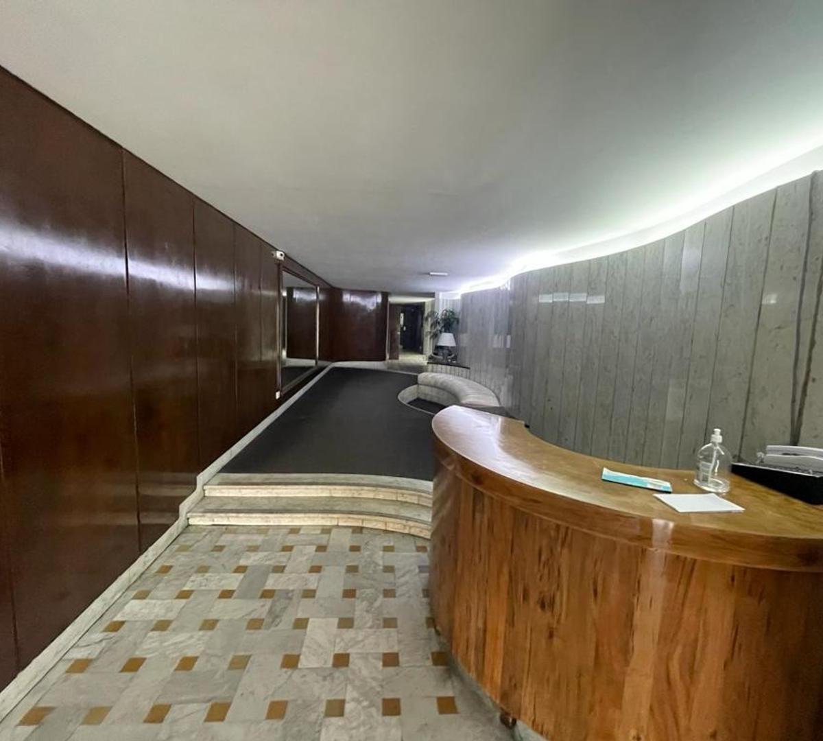 Foto de AMPLIO SEMIPISO 4 AMBIENTES CON DEPCIAS. 186 m2 PROPIOS CUB., imagen 4
