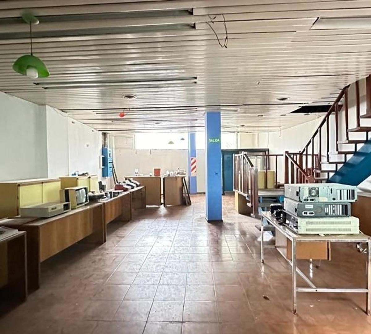 Foto de AMPLIAS OFICINAS SOBRE AVDA MITRE A METROS CAPITAL FEDERAL, imagen 4