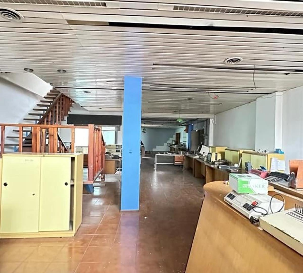 Foto de AMPLIAS OFICINAS SOBRE AVDA MITRE A METROS CAPITAL FEDERAL, imagen 2