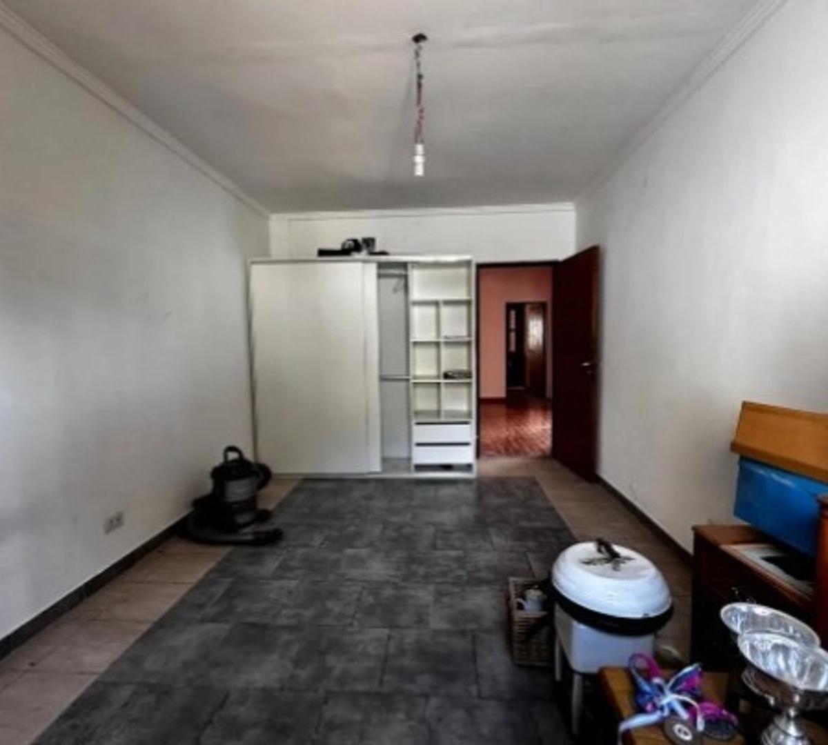 Casa Para 2 Familias en Excelente Estado! 2