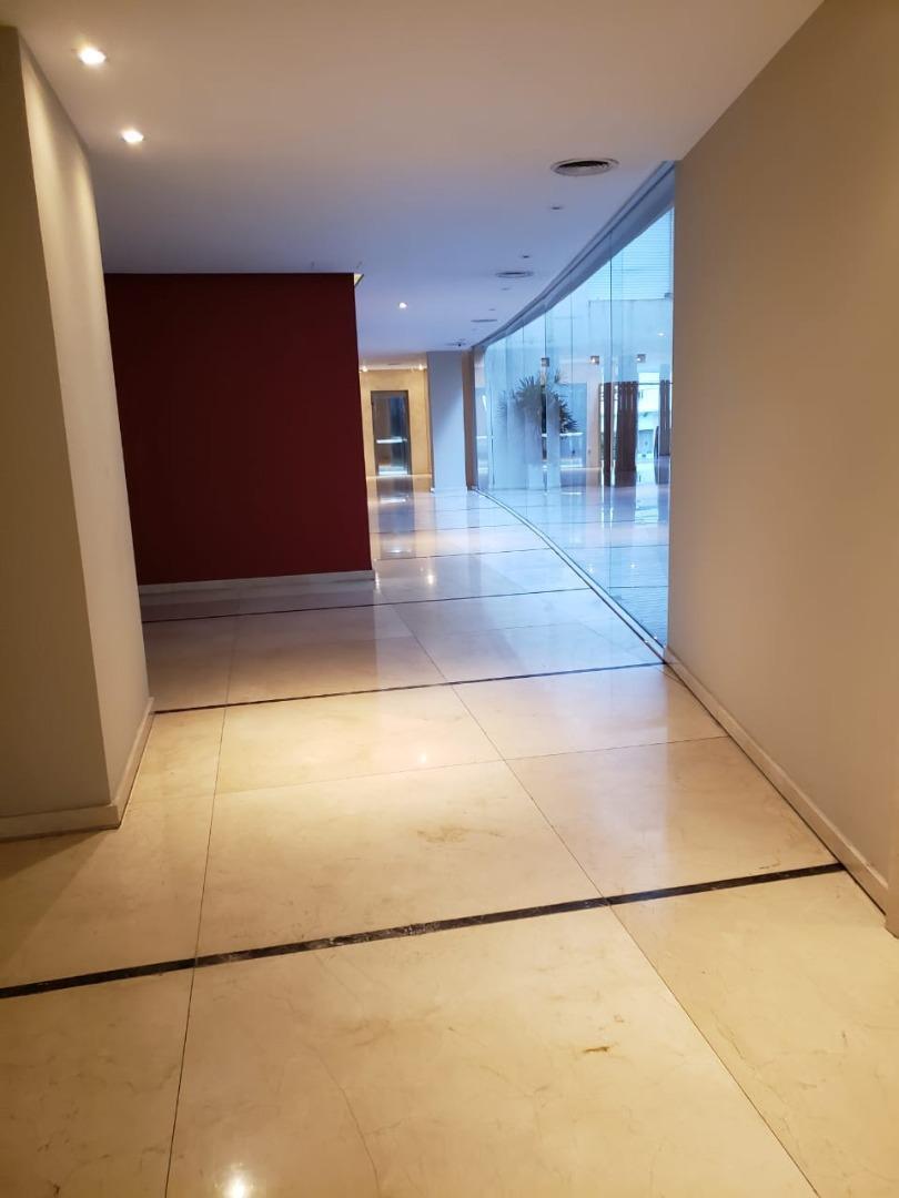 4 Ambtes Avell. Ctro. en Edificio C/amenities C/2 Cocheras 5