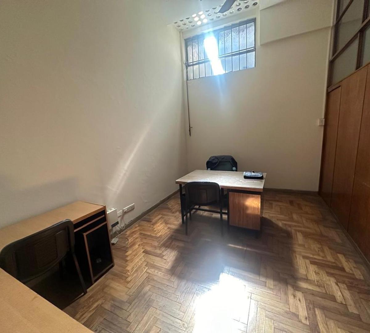 Oficina Sobre Avda. Mitre en Avell Centro a m, de Capital 1