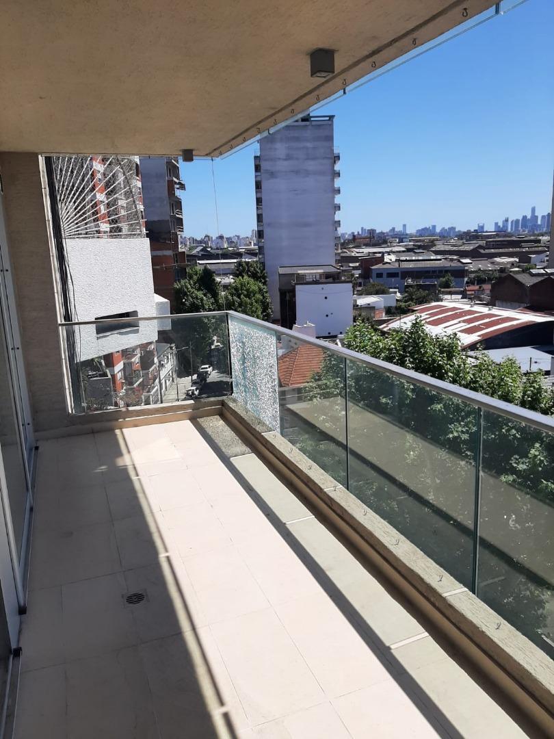 Excelente Depto. 2 Ambientes en Lujoso Edificio Centrico 5