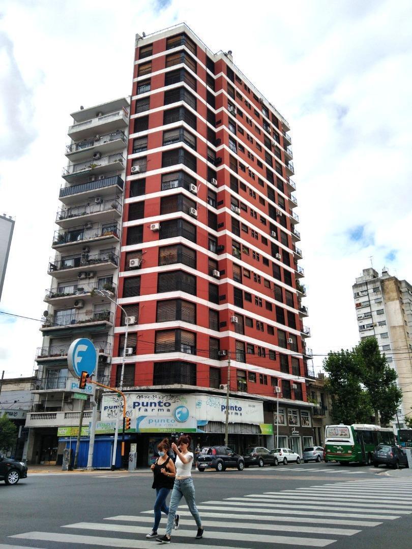 DEPARTAMENTO 3 AMB. CENTRO DE AVELLANEDA!!