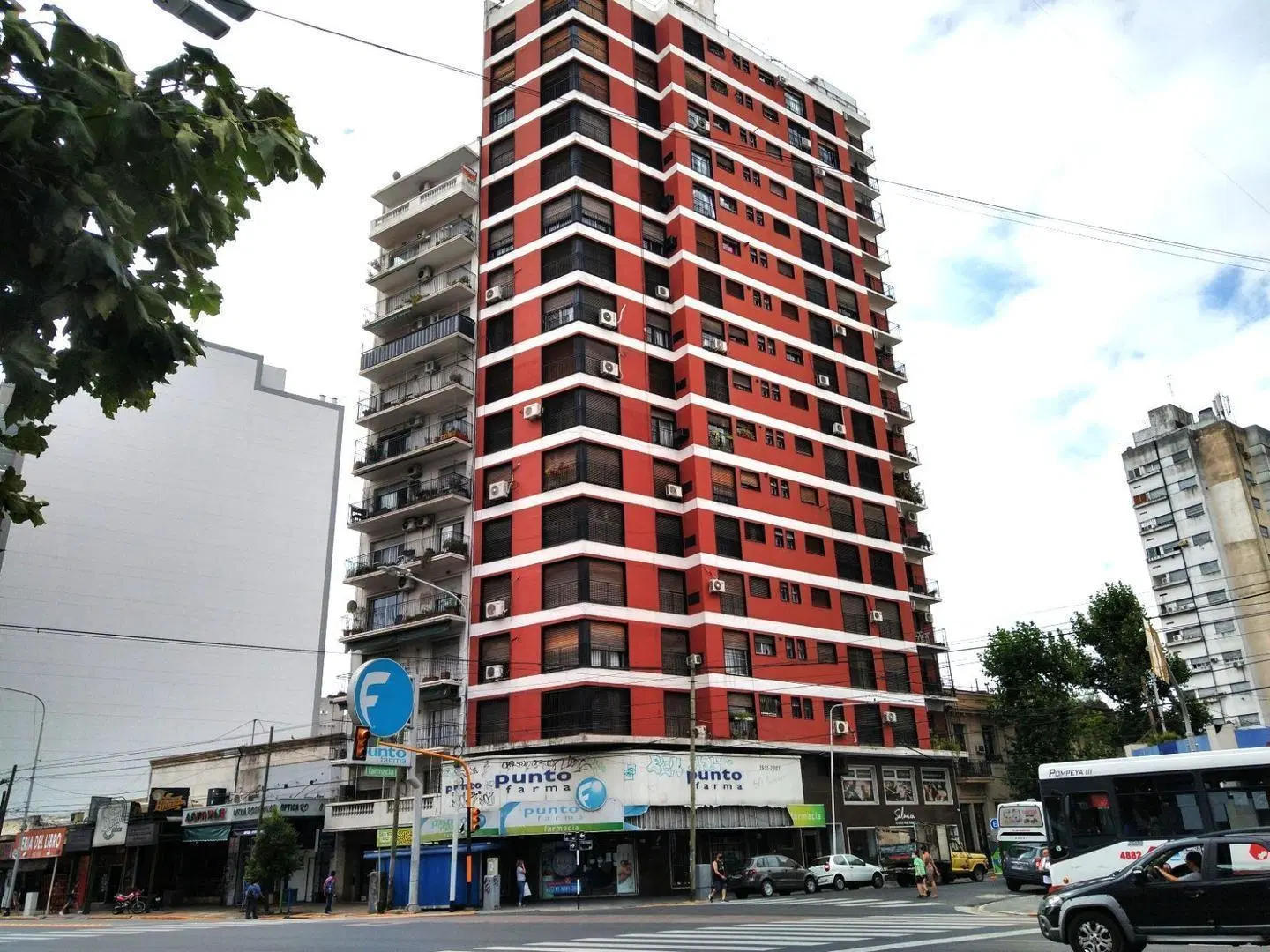 DEPARTAMENTO 3 AMB. CENTRO DE AVELLANEDA!! 2