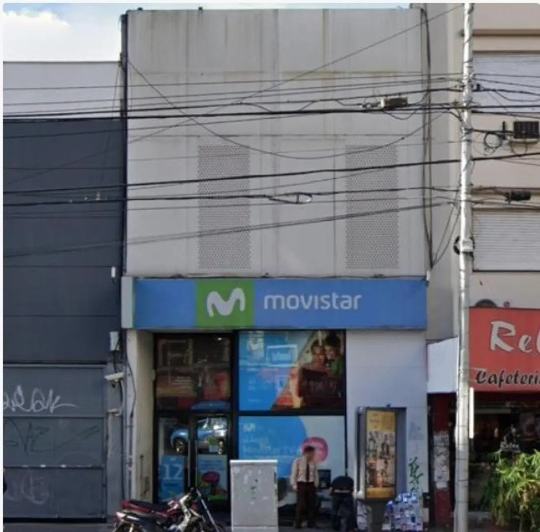LOCAL SOBRE AV. MITRE DE 577 MTS CON ENTREPISO 2