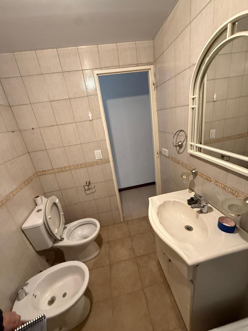 Foto de DEPARTAMENTO DE 3 AMB C/COCHERA DESCUBIERTA SOBRE AV. MITRE, imagen 5