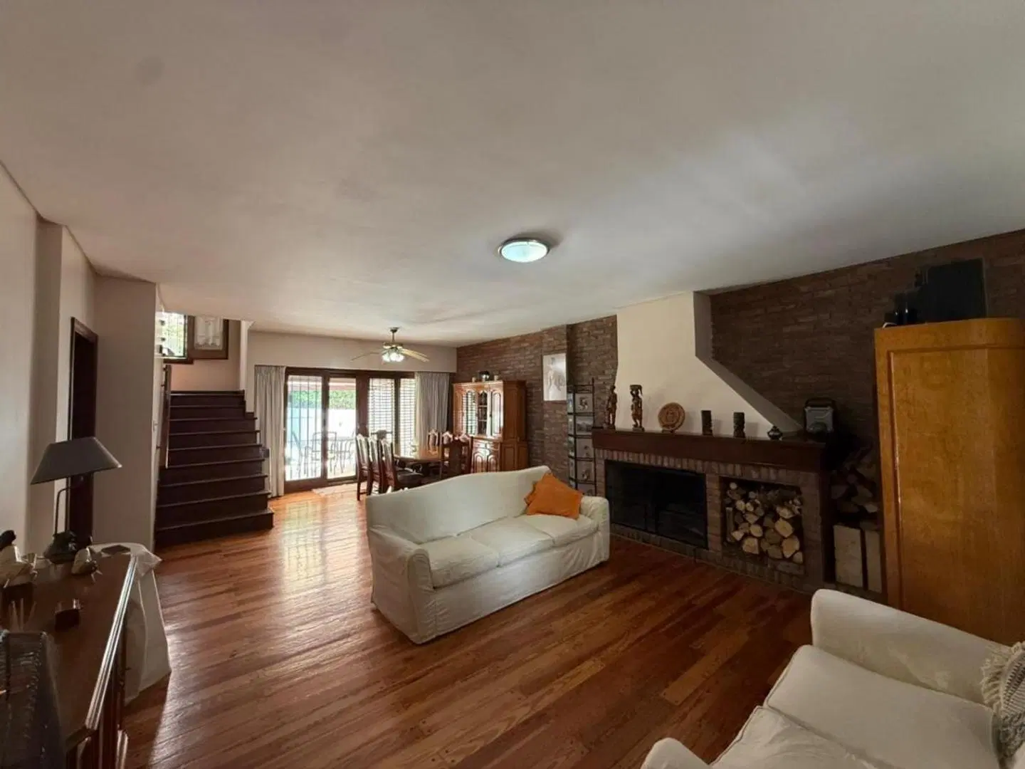 IMPORTANTE CASA DE 4 AMB CON PISCINA GARAGE 5
