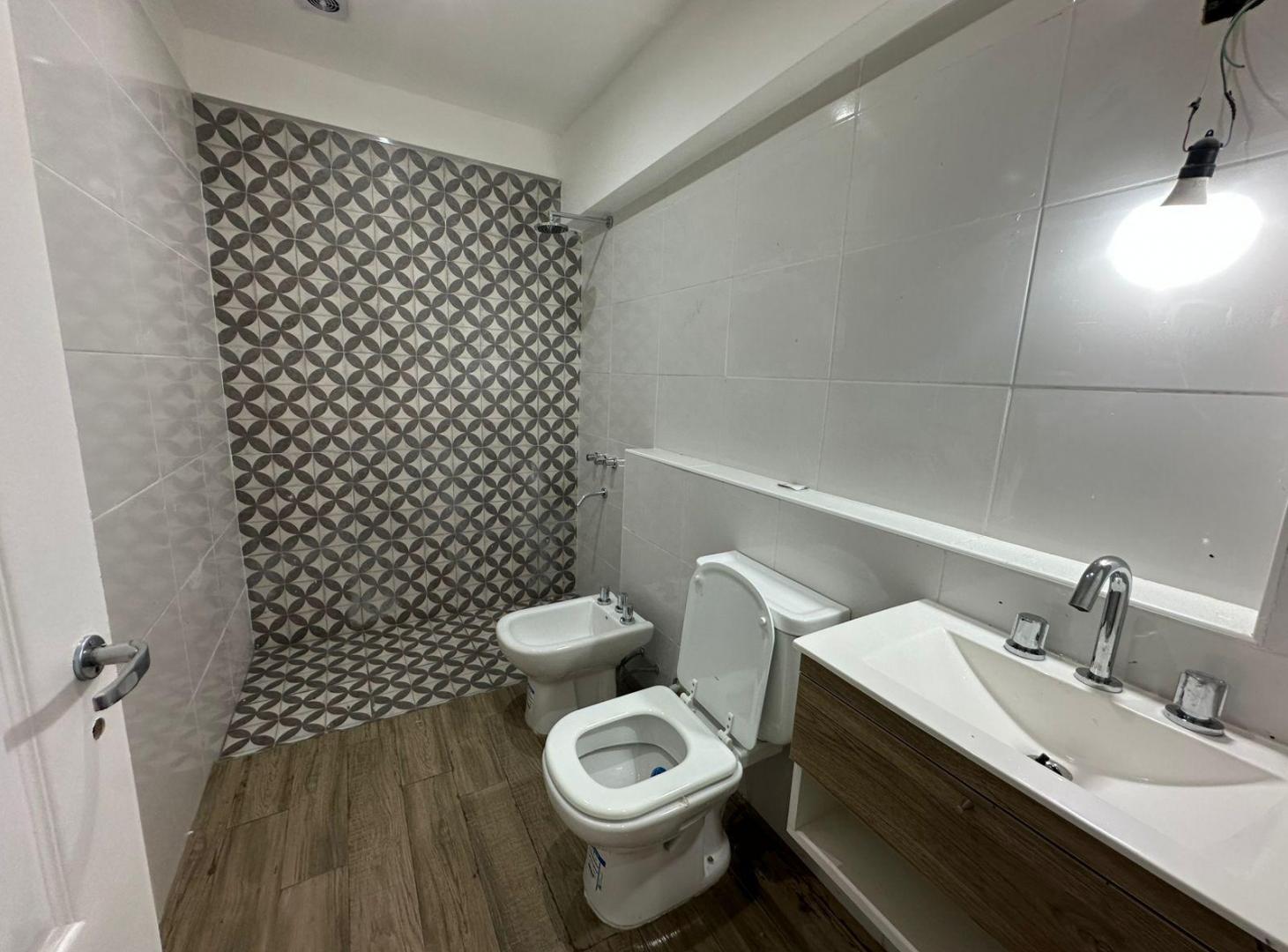 Foto de PH 3 AMBIENTES CON PATIO – SIN EXPENSAS – LANÚS OESTE, imagen 4