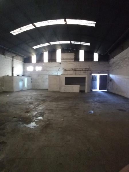 Foto de Local de 80 mt2 Galpón de 285 m² cubiertos c/ acceso vehicular – Av. H, imagen 1