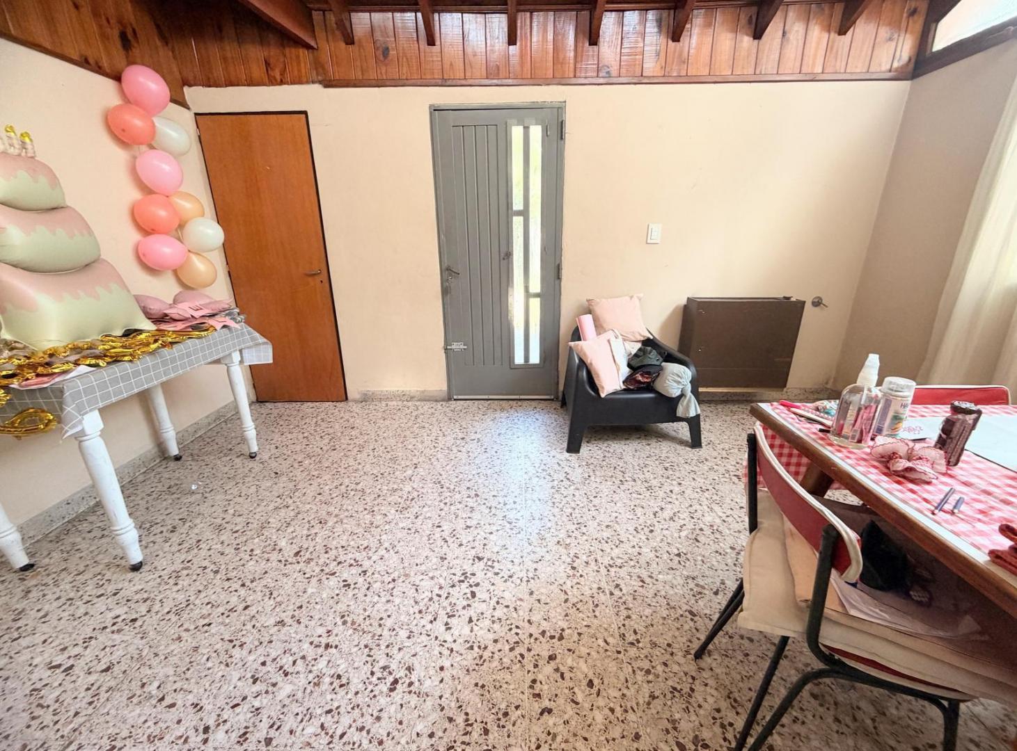 Foto de Casa en alquiler Lanús Este, imagen 1