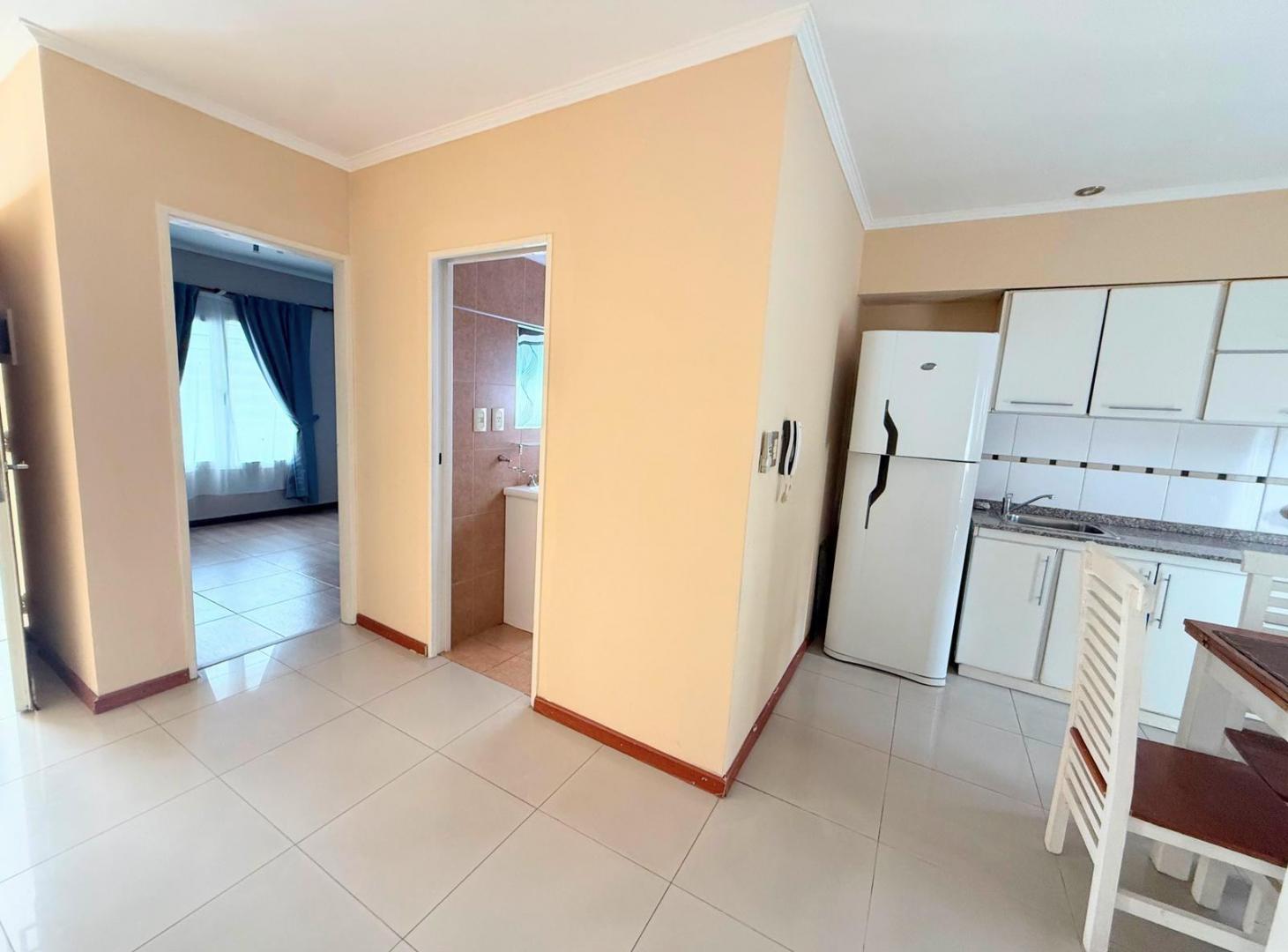 Foto de PH 2 ambientes venta Lanús, imagen 4