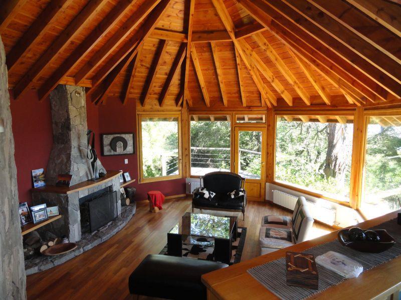 Casa en El Cerro Otto con Imponente Vista Barrio Cerrado 2