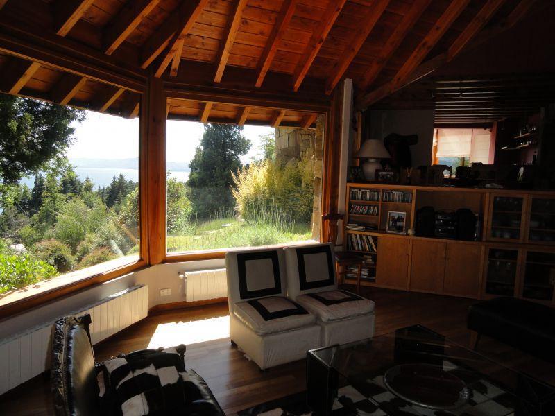 Casa en El Cerro Otto con Imponente Vista Barrio Cerrado 5
