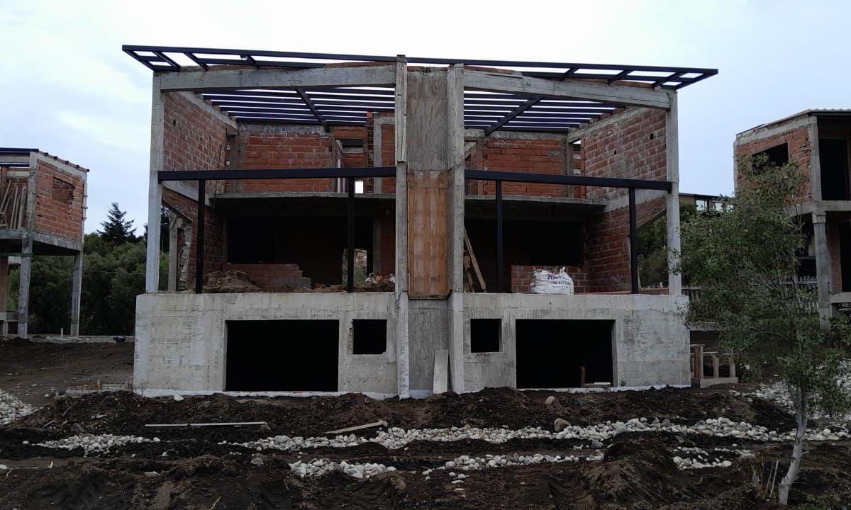 Excelente Triplex, 3 Dorm. y Dos Baños, Vista Al Cerro Otto 5
