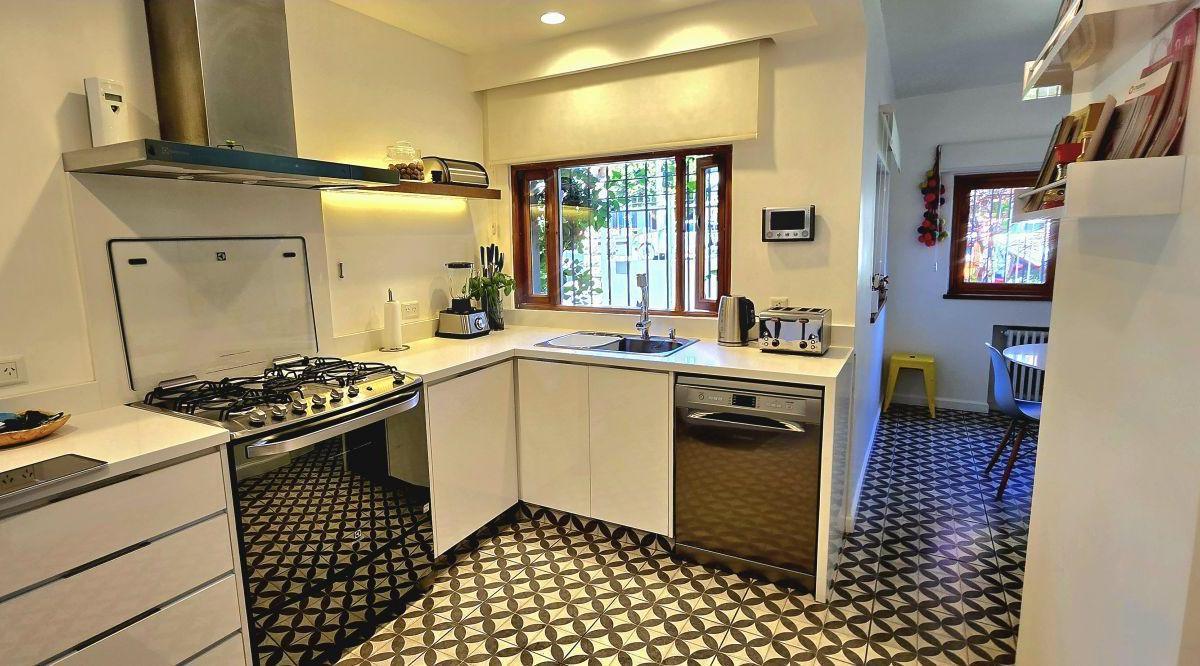 Casa 3 DORMITORIOS + departamento - Centro - San Carlos de Bariloche