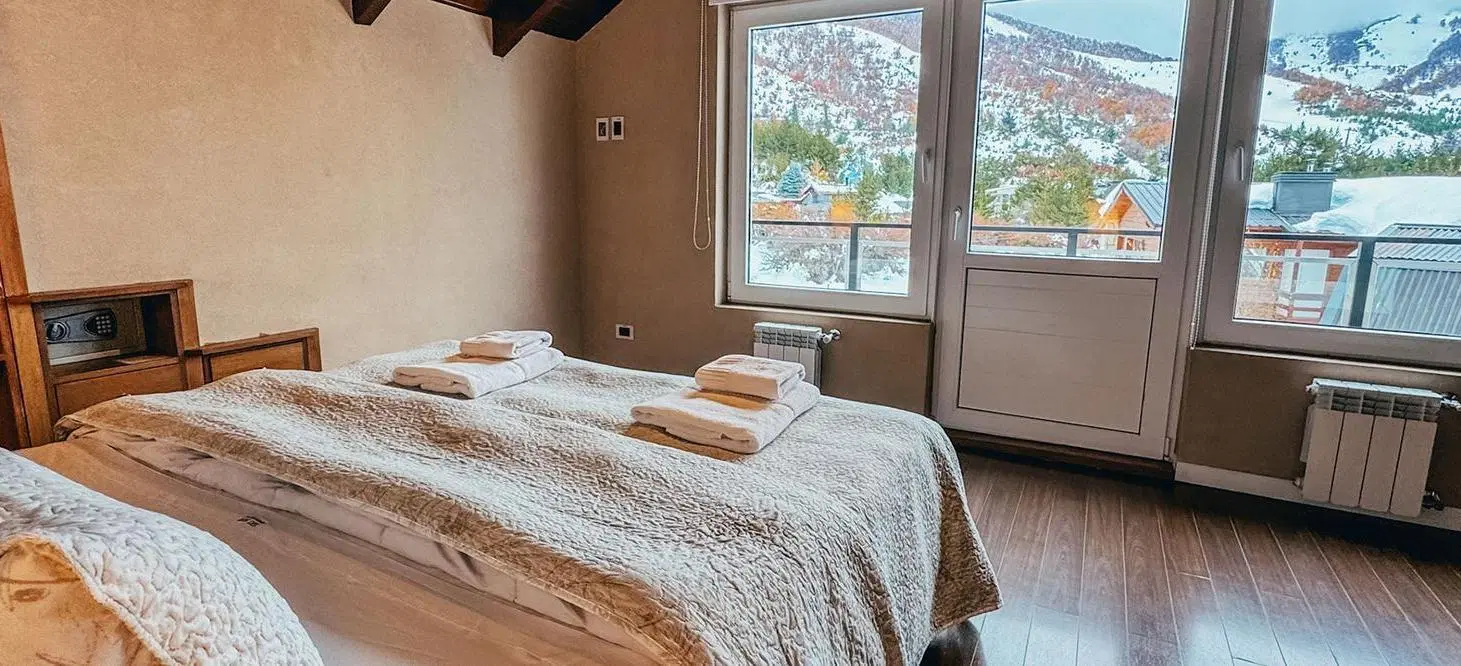 Venta Hotel en Villa Catedral Bariloche 3