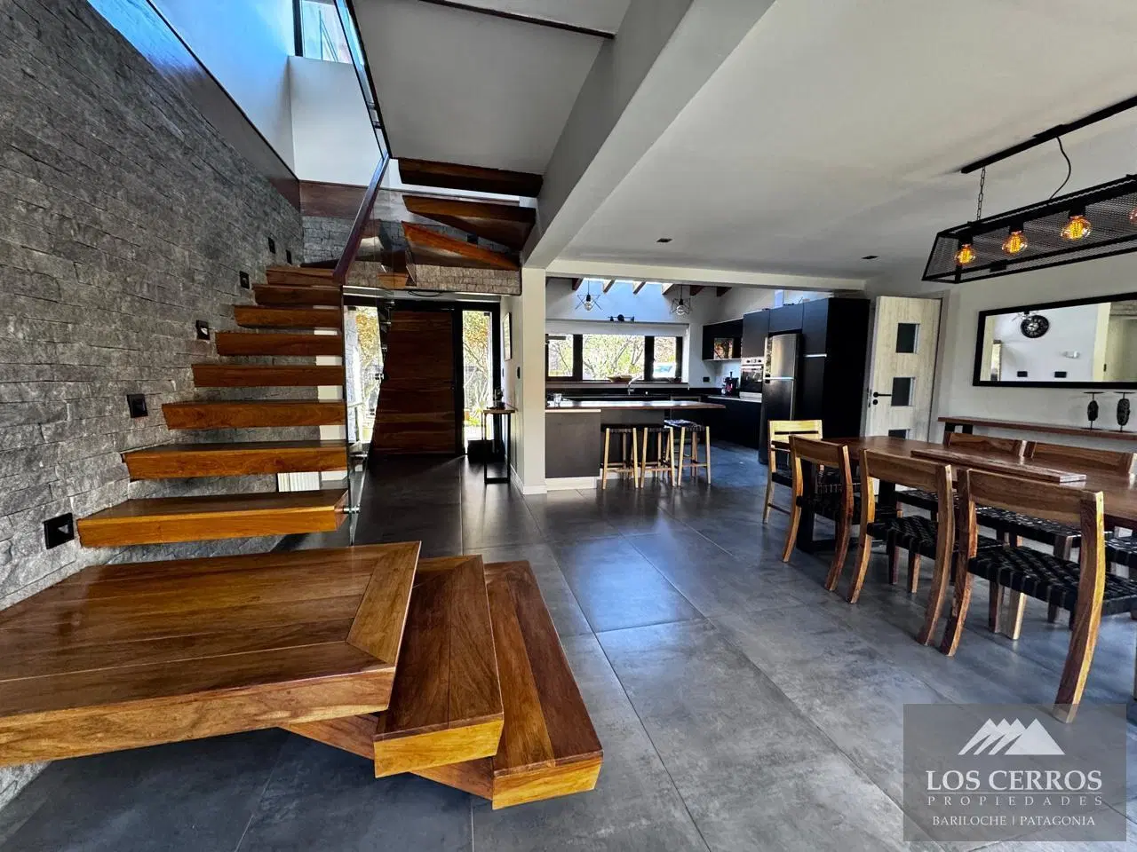 Venta de Casa en San Carlos de Bariloche " El Redil club de Campo" 3