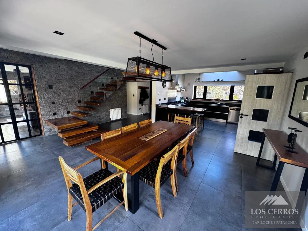 Venta de Casa en San Carlos de Bariloche " El Redil club de Campo" 2