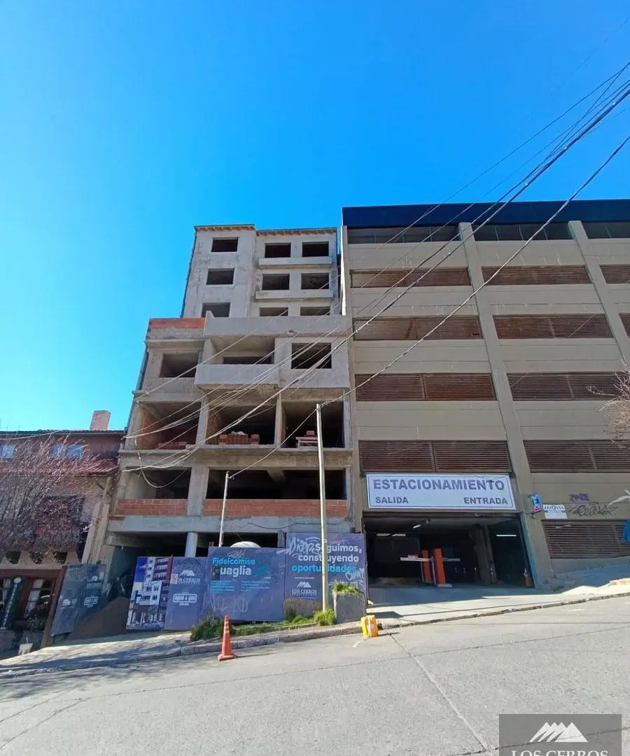 Venta Depto. Céntrico. Bariloche Vista excelente. 4