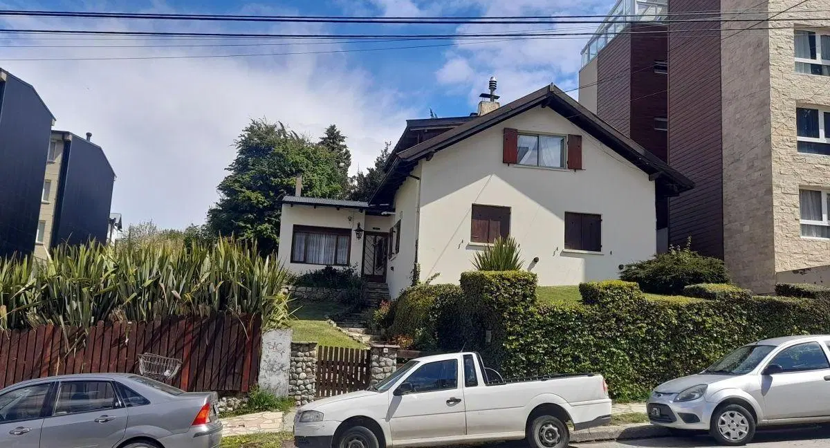 Alquiler casa 5 dormitorios en Barrio Belgrano Bariloche 4
