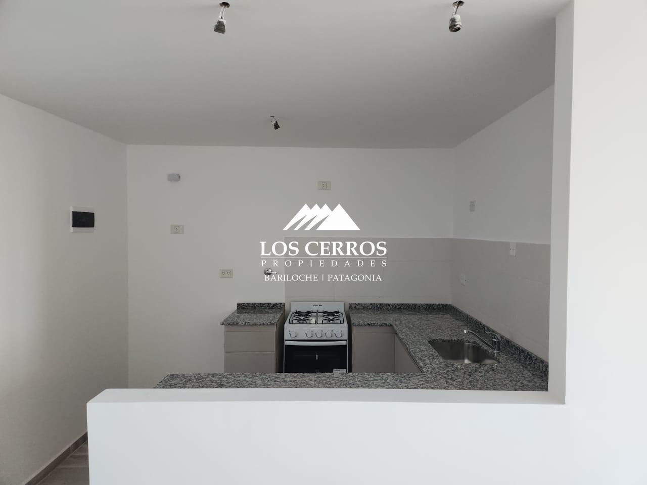 Foto de Alquiler Departamento en San Carlos De Bariloche- Increíble Vista al, imagen 2