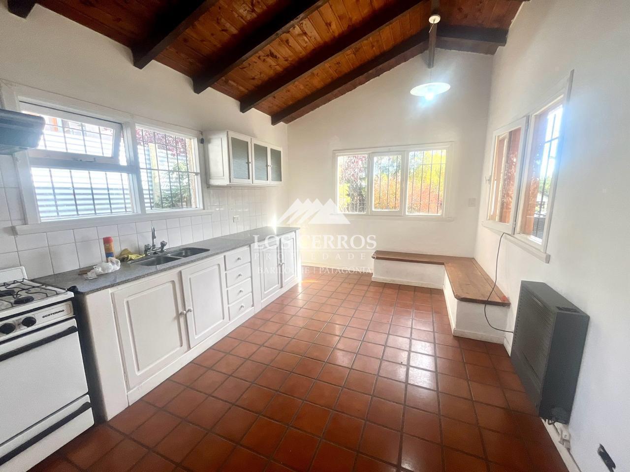 Foto de Casa de 3 dormitorios en VENTA - Melipal - Bariloche ( APTA CREDITO ), imagen 2