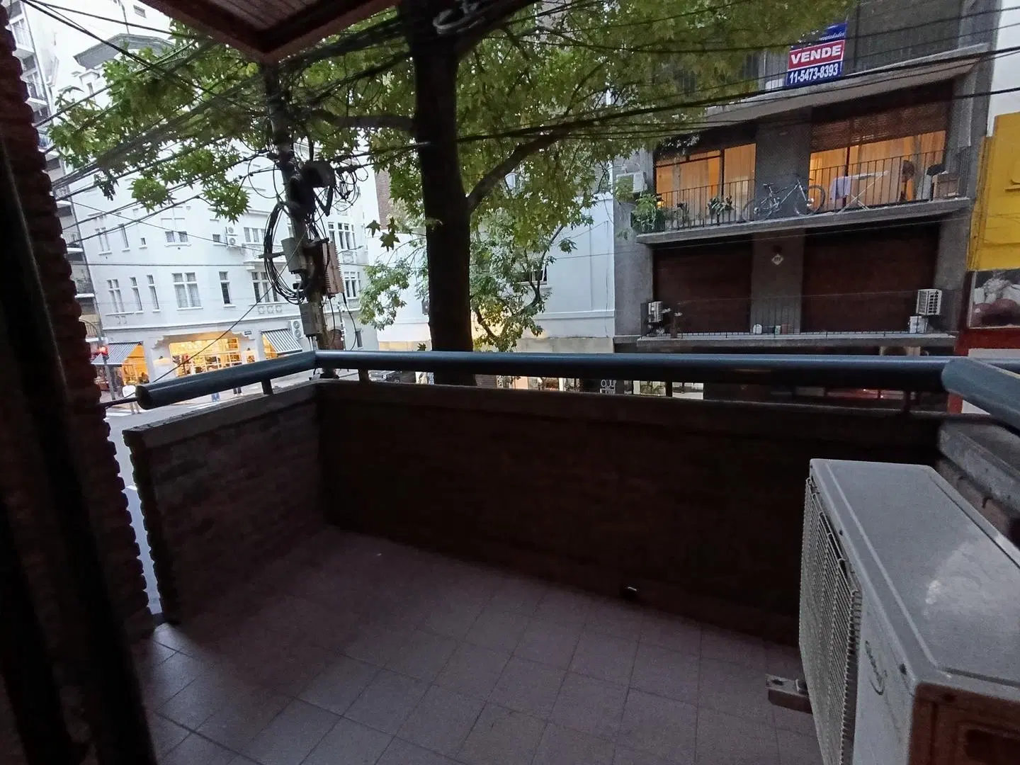 Azcuenaga y Juncal, Studio al frente con balcon 40m2 Laundry 5