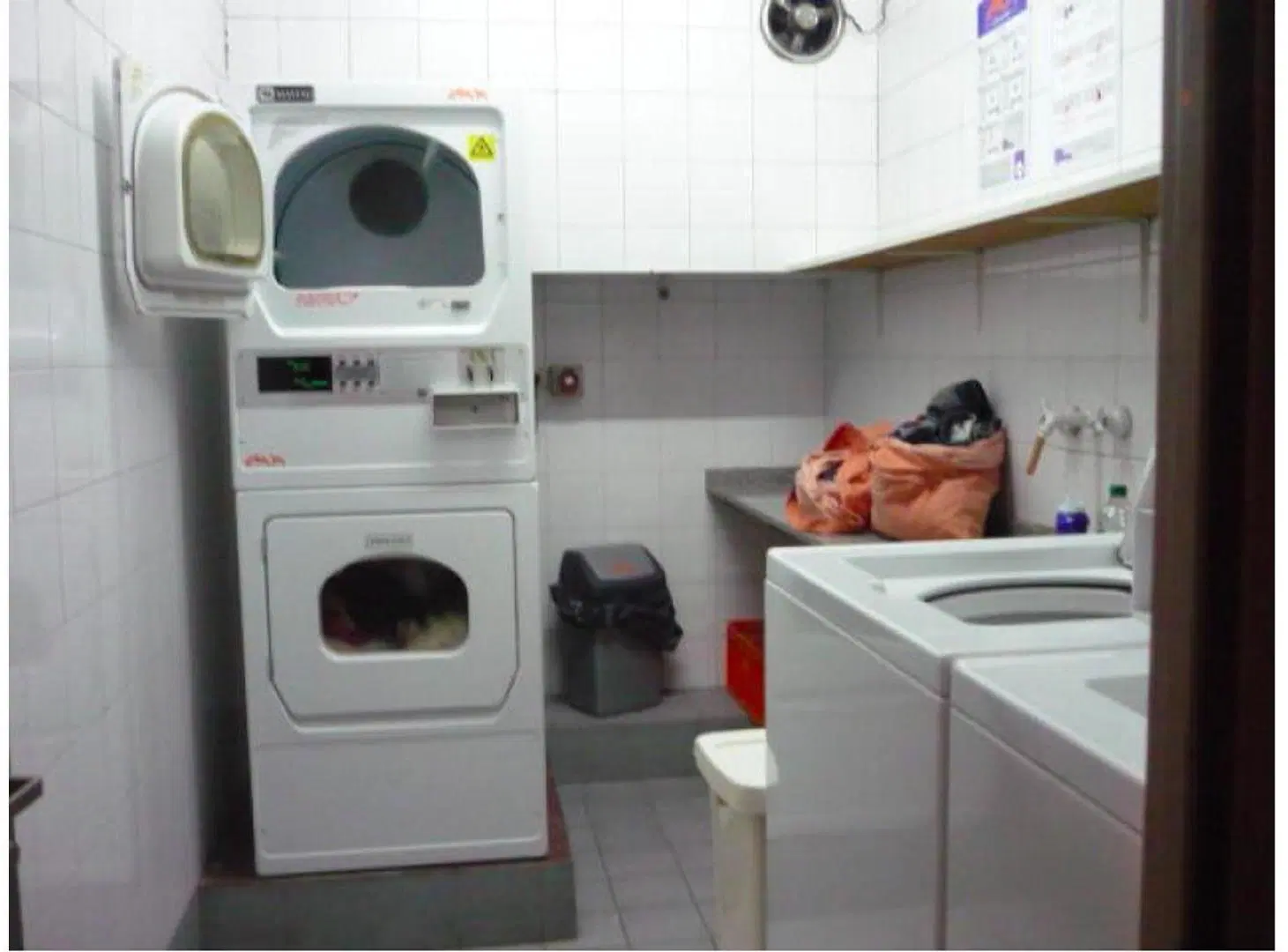 Azcuenaga y Juncal, Studio al frente con balcon 40m2 Laundry 3