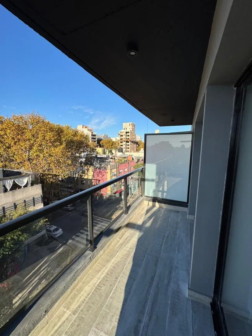 Departamento con balcón en alquiler temporario,Jufré y Araóz 5