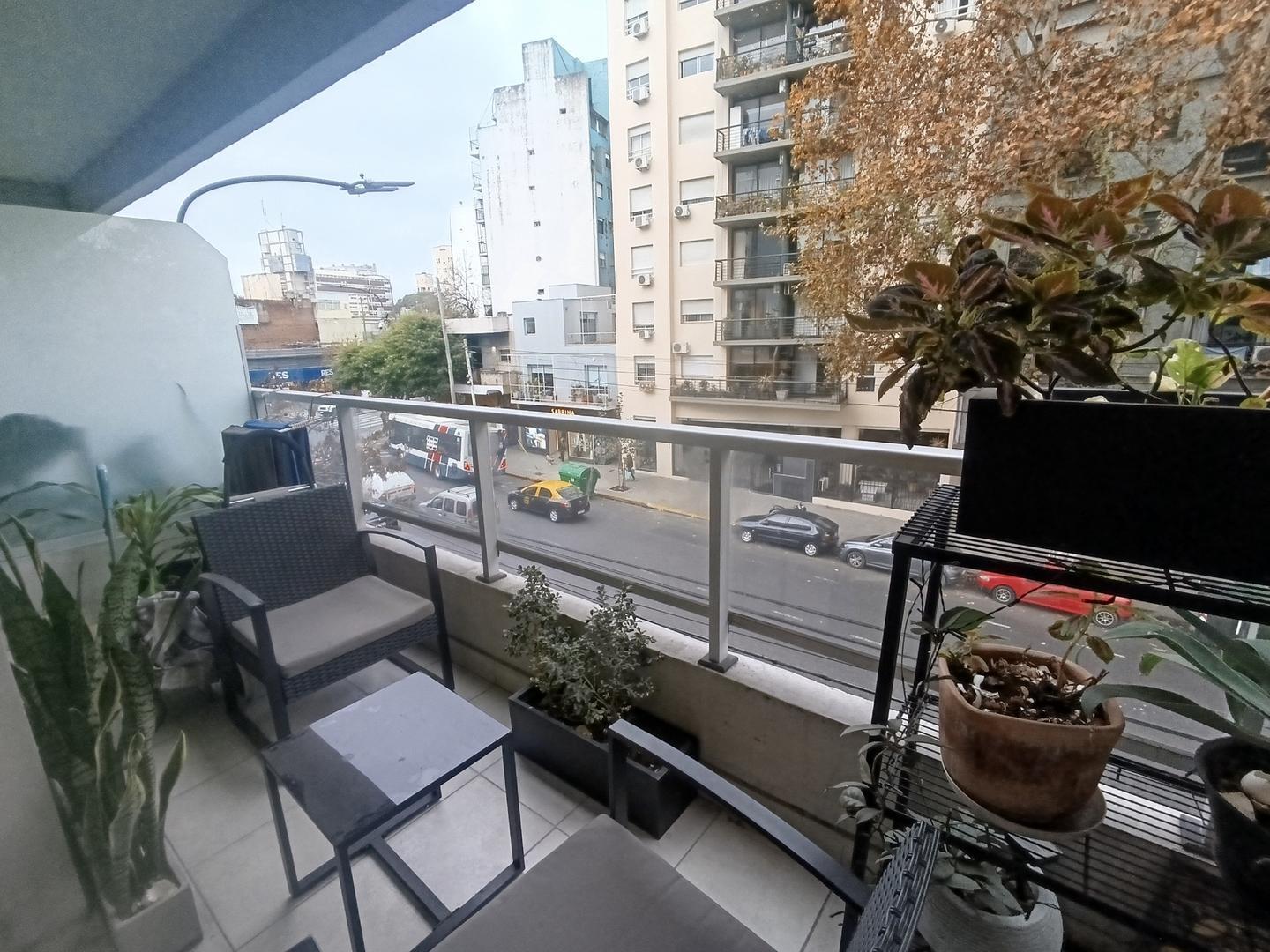 Dos ambientes s/dividir balcon Piscina Diaz Velez y Acoyte