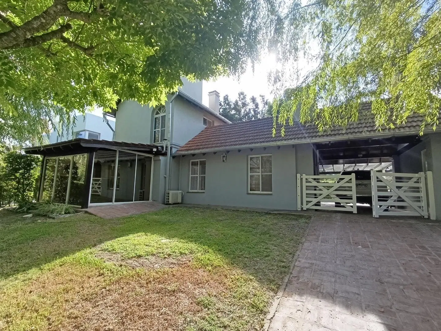 Casa en venta Boat Center con Amarra - excelente estado 2