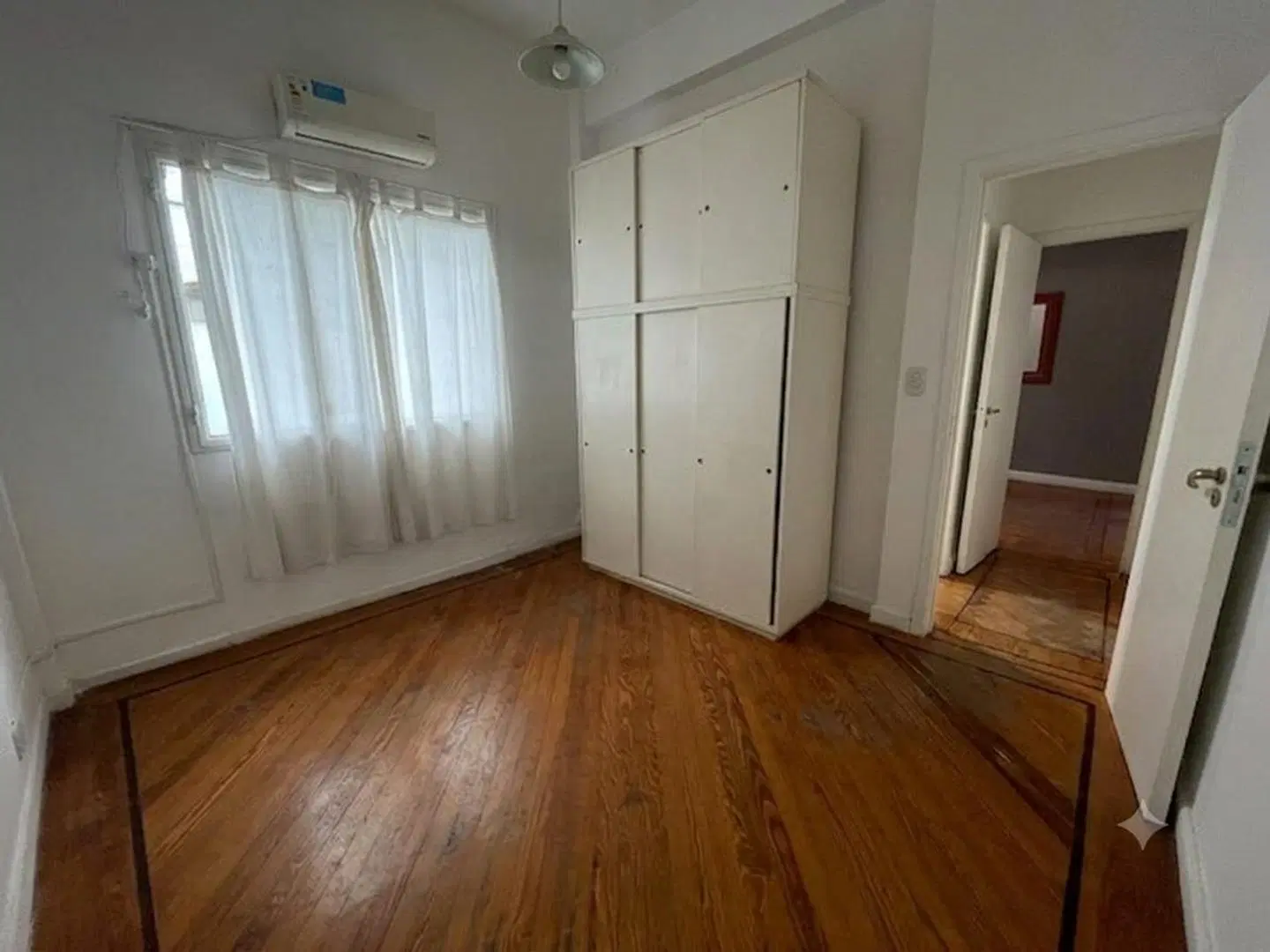 Azcuenaga y Rivadavia 1er Piso Patio Dependencia 3