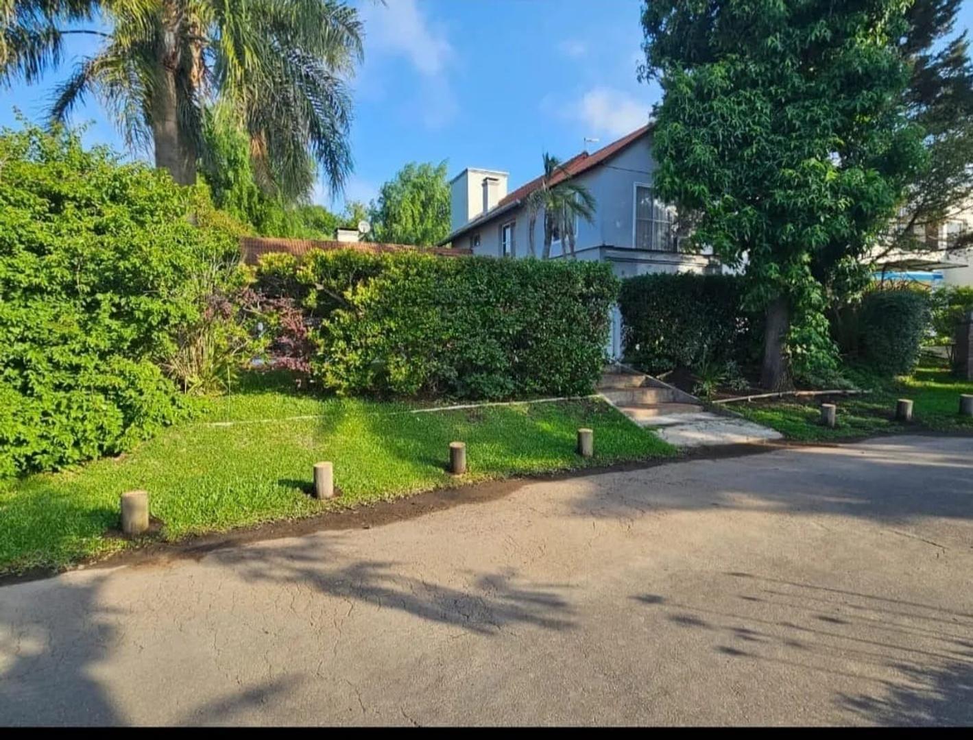 Casa en venta Boat Center con Amarra - excelente estado