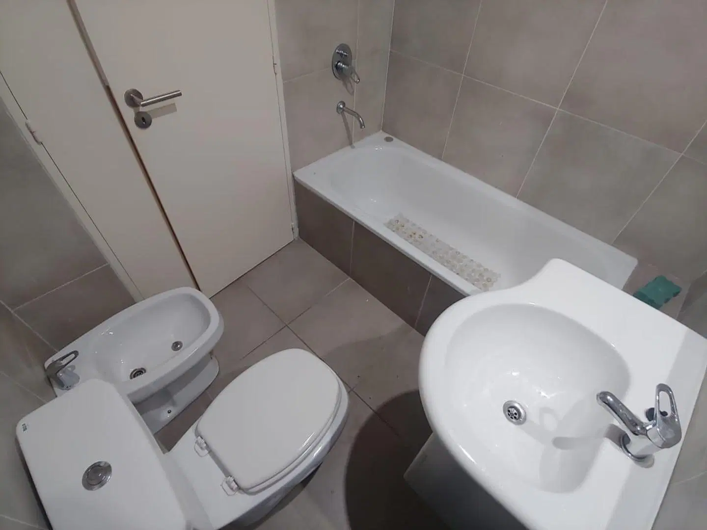 Dos ambientes s/dividir balcon Piscina Diaz Velez y Acoyte 8