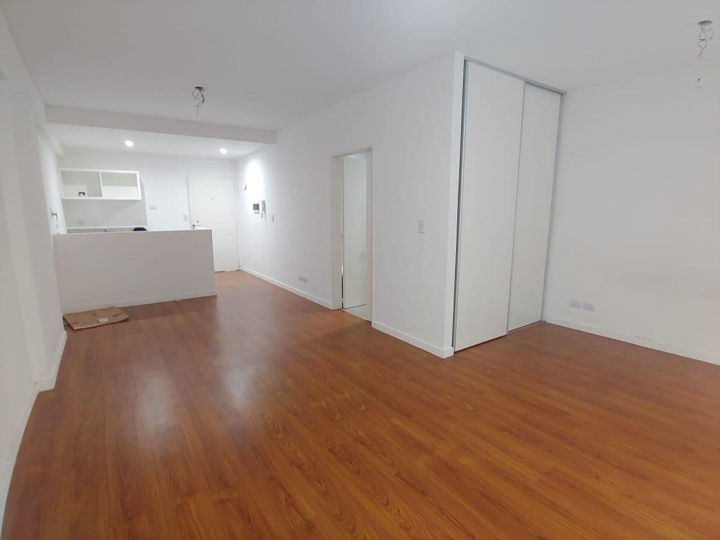 Foto de Dos ambientes s/dividir balcon Piscina Diaz Velez y Acoyte, imagen 2