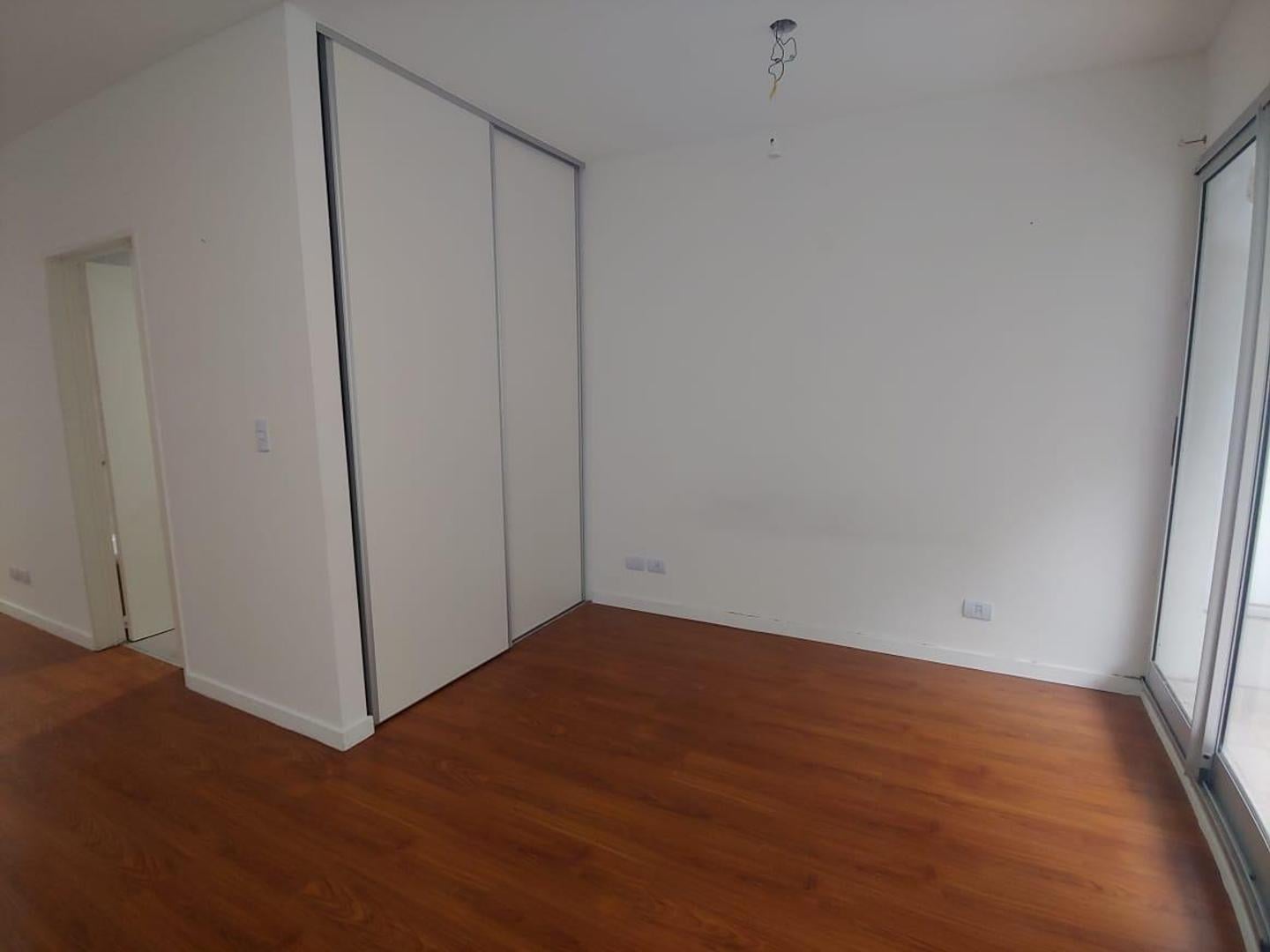 Foto de Dos ambientes s/dividir balcon Piscina Diaz Velez y Acoyte, imagen 5