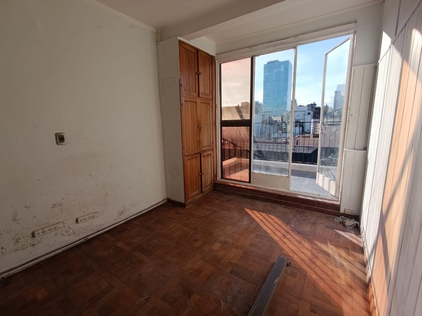 Foto de Piso, Unica oficina con balcon terraza. Baños, imagen 1