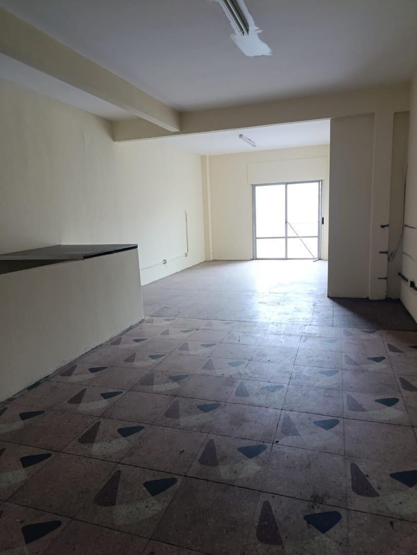 Foto de Galpon con vivienda Molina y Andorra 1,2,3 piso. Taller, imagen 3