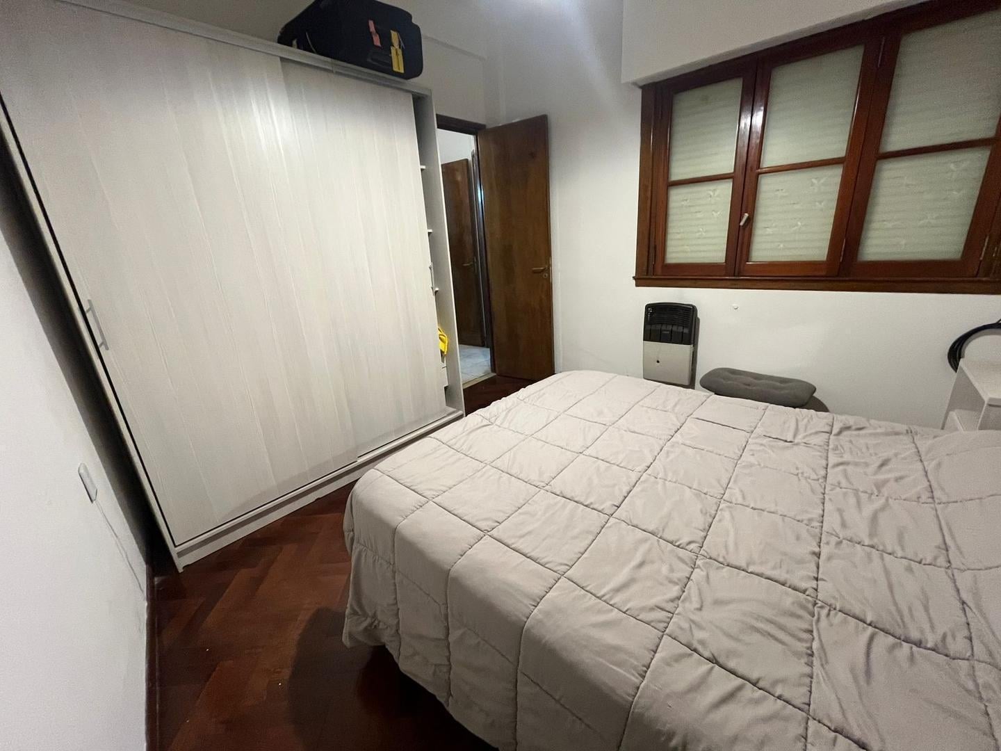 Foto de Departamento muy luminoso sobre la calle Hidalgo, imagen 2