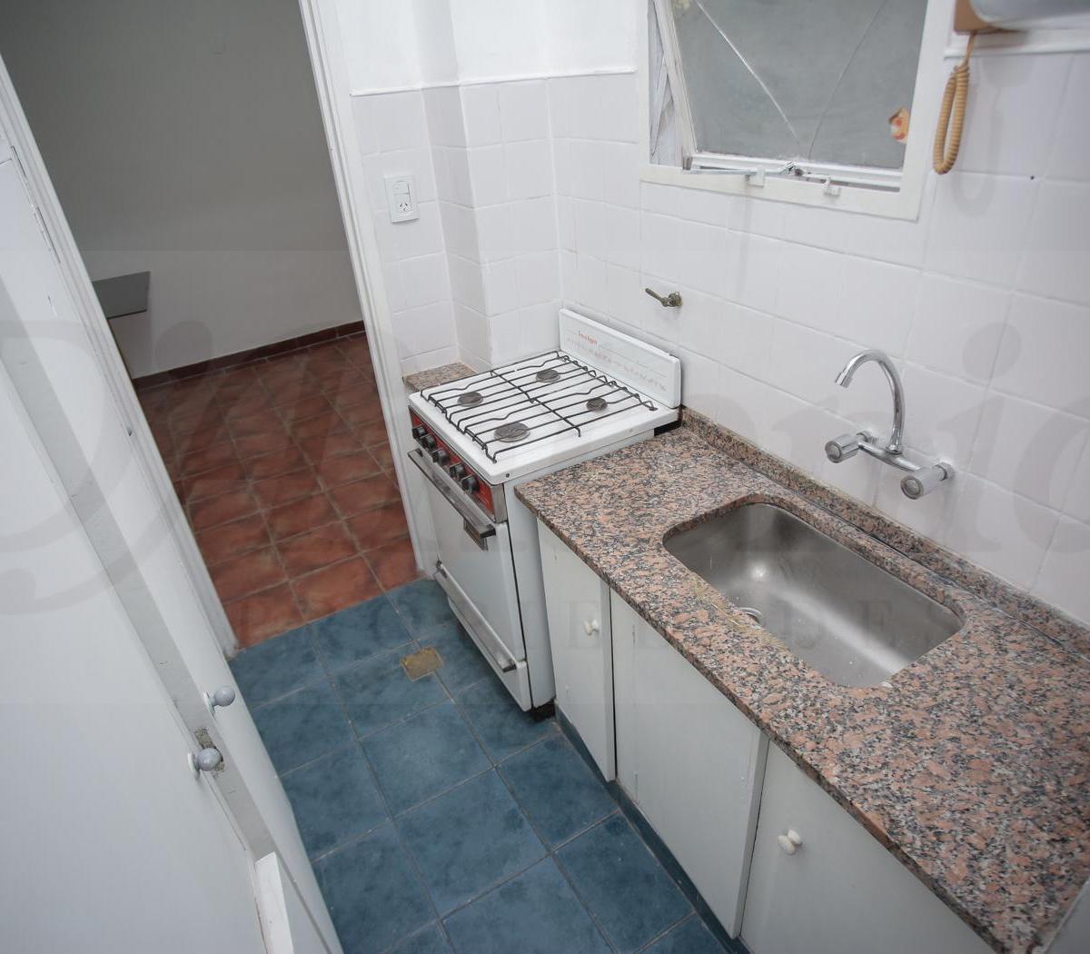 Departamento en Venta de 2 Ambientes Al Frente en Caballito, Caba. 3