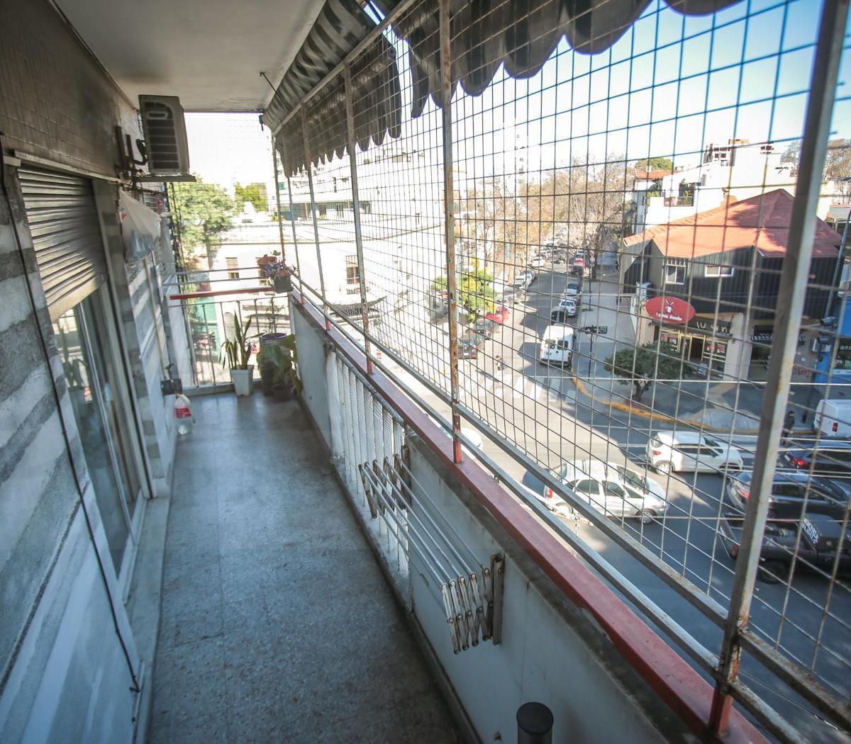 Departamento en Villa Urquiza 3 Amb. Al Frente 1