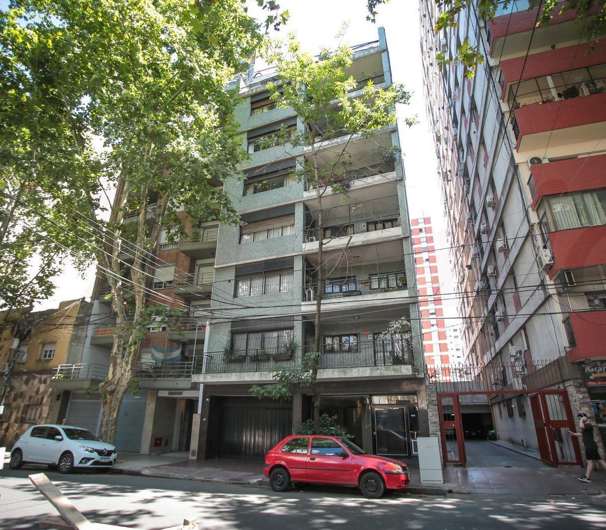Piso de 4 Ambientes con Patio - Play - Room - Ameneties - Cochera y Baulera 1