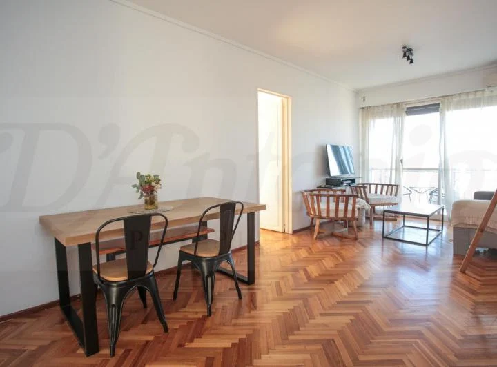 Departamento en  venta 3 amb con balcón en Colegiales 5