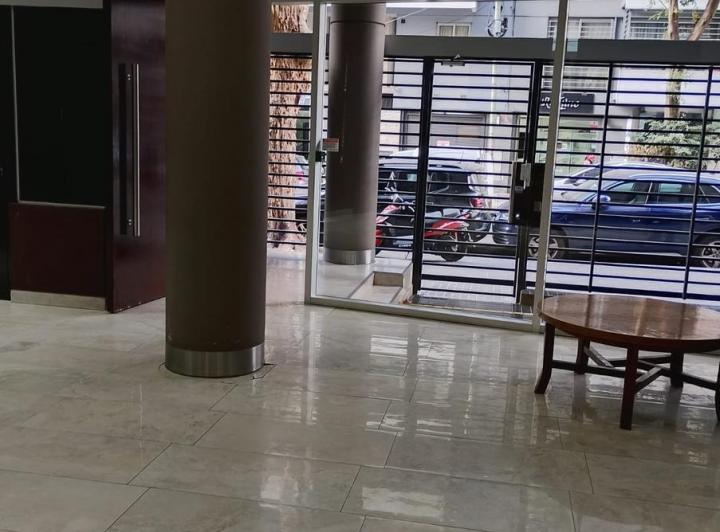 2 Ambientes, excelente edificio con cochera fija en subsuelo 5