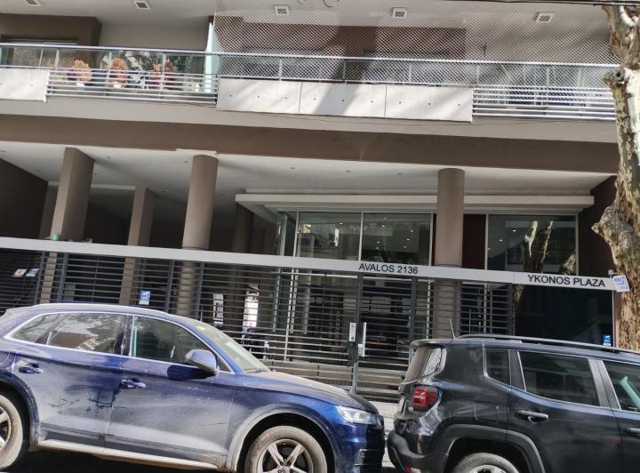 2 Ambientes, excelente edificio con cochera fija en subsuelo 1