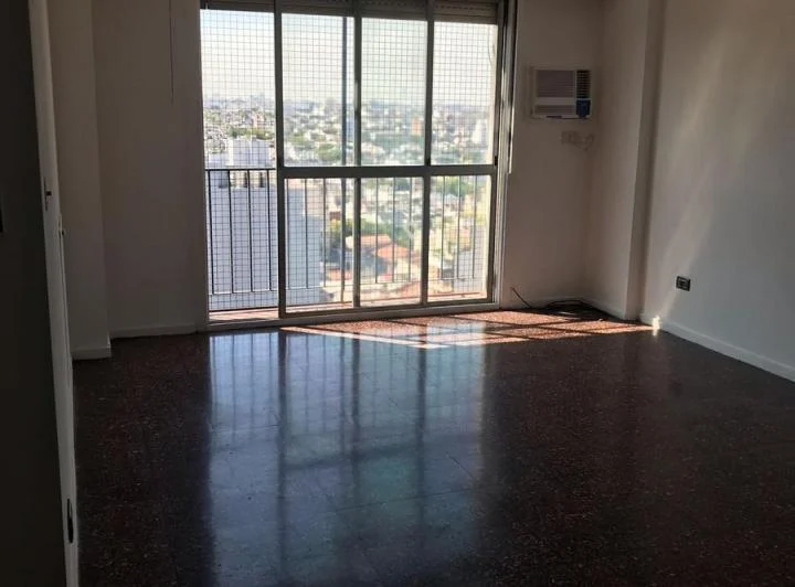 Departamento de 3 ambientes con excelente luminosidad 1