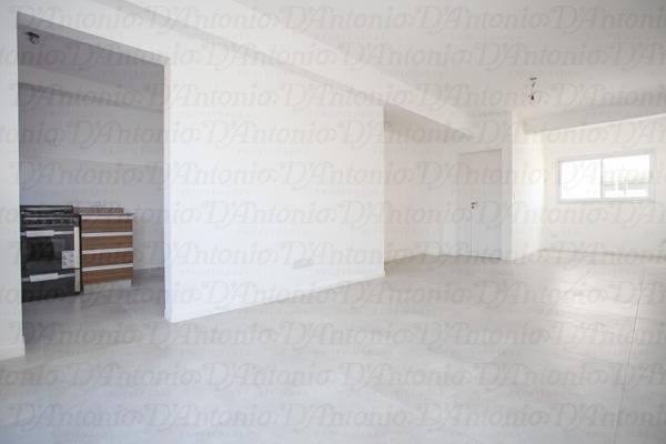 Monoambiente amplio-Divisible-Cocina independiente. Ideal para inversión.