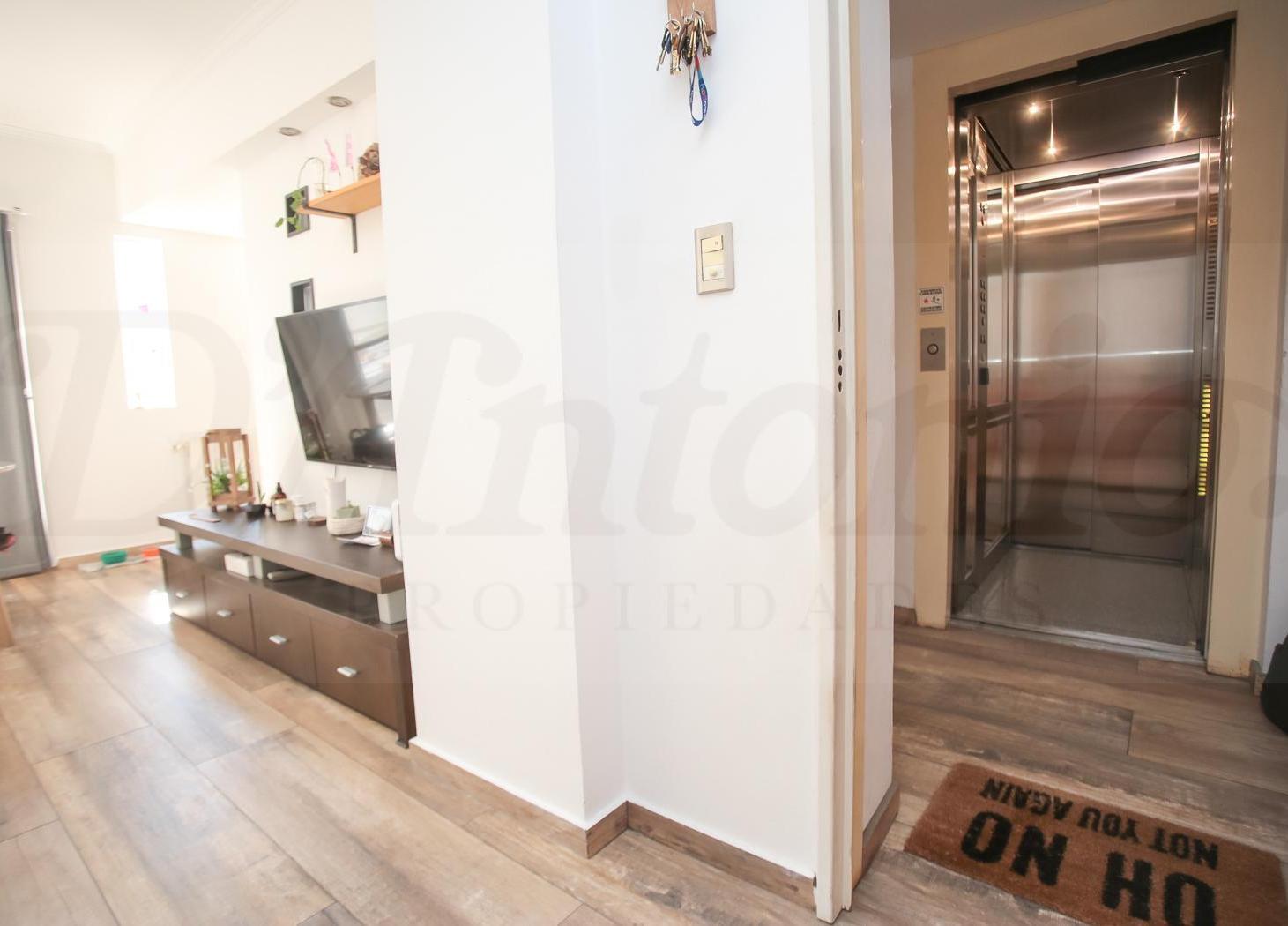 Foto de Piso de 3 ambientes con excelente Luminosidad y con Terraza propia en, imagen 3