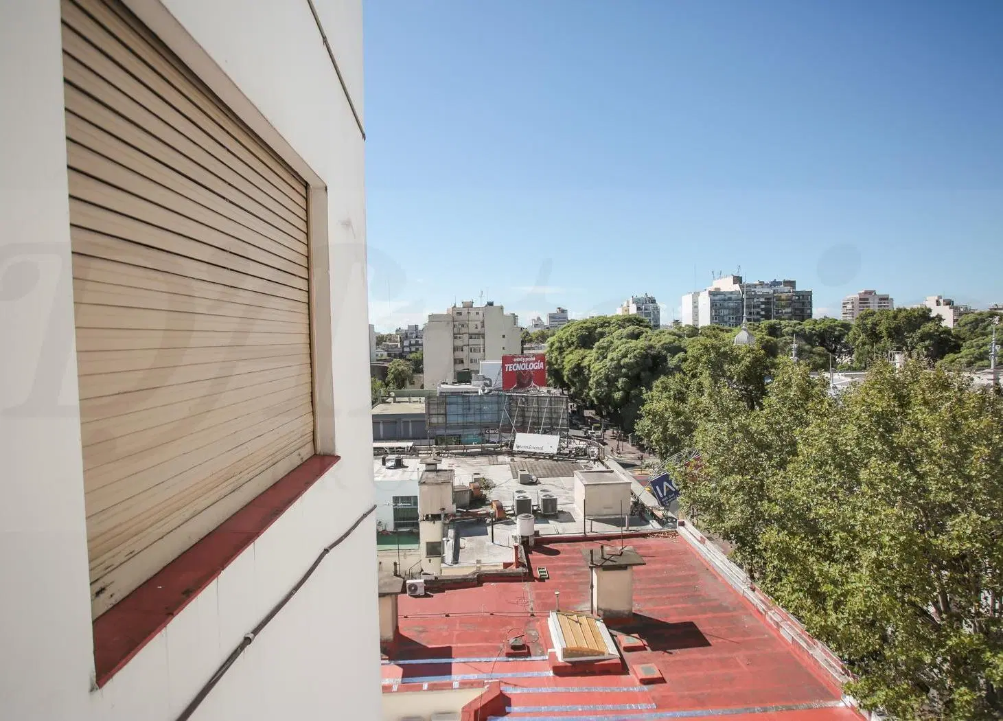 Departamento de 2 ambientes  a metros de Av. Rivadavia y la Plaza Flores- Zona Comercial 3
